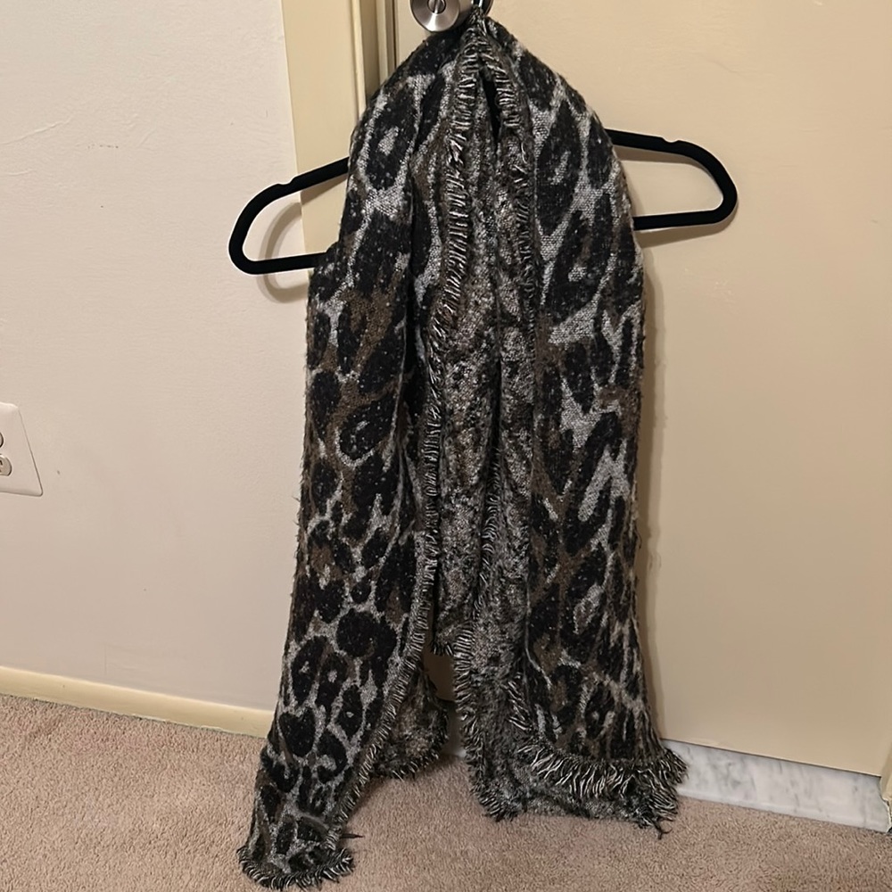 Urban Outfitters Leopard Blanket Scarf